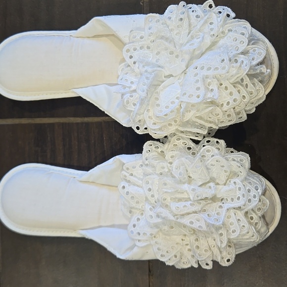 Vintage 1950/1960's White Lace/Cotton Slippers Sz Large 8-9 NWOT - Picture 5 of 5